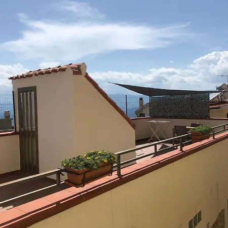 Casa Indipendente Nel Centro Storico,cod Iun P2680 *