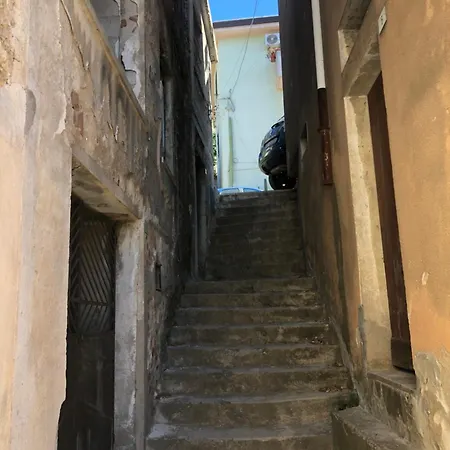 Casa vacanze Casa Indipendente Nel Centro Storico,cod Iun P2680