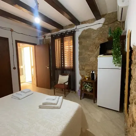 Casa Indipendente Nel Centro Storico,cod Iun P2680 Ferienhaus Baunei